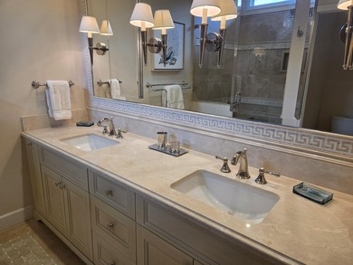 Stunning patio home that has been totally renovated with - photo 24