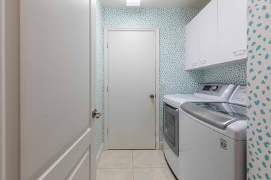 Stunning patio home that has been totally renovated with - photo 30