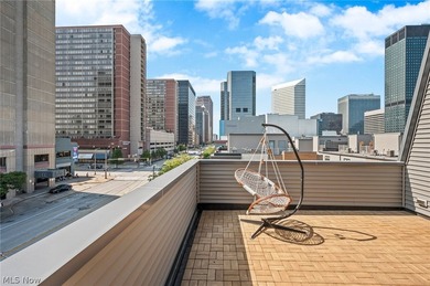 Downtown living at its best. Plenty of living space - photo 43
