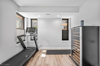 Downtown living at its best. Plenty of living space - photo 46