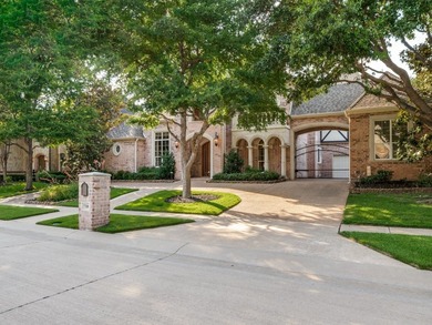 Experience unparalleled luxury in this magnificent 5 bedroom, 5 - photo 2