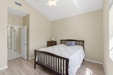 Beautiful 3-BD 2.5-BA pool home on the golf course in the - photo 29