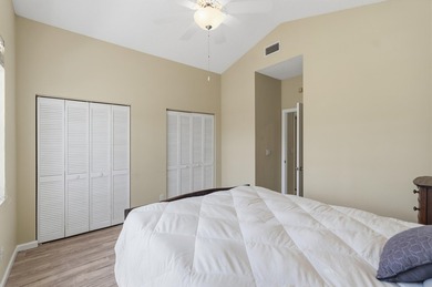Beautiful 3-BD 2.5-BA pool home on the golf course in the - photo 31