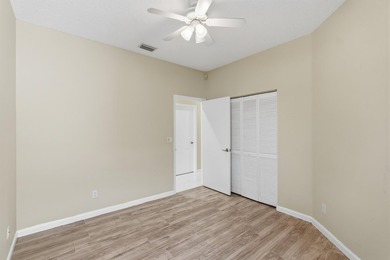 Beautiful 3-BD 2.5-BA pool home on the golf course in the - photo 34