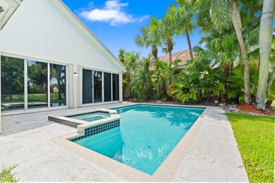 Beautiful 3-BD 2.5-BA pool home on the golf course in the - photo 37