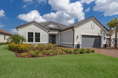 5510 Panella Court, Palmetto, FL -- Luxury Living, Impeccably - photo 3
