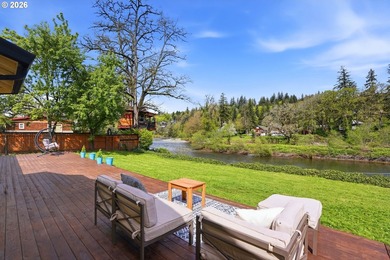 What an incredible river front property - ASTOUNDING views and - photo 12