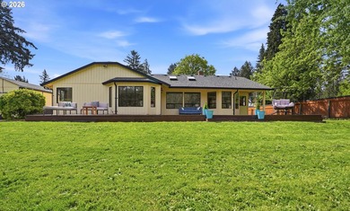 What an incredible river front property - ASTOUNDING views and - photo 14