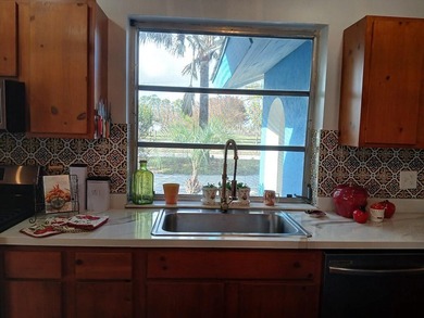 UPDATE: House is under renovation, details upon request - photo 19