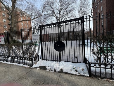 Welcome to 1430 Thieriot Ave. This 3 bedroom, 2 bath apartment - photo 20