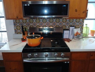 UPDATE: House is under renovation, details upon request - photo 20