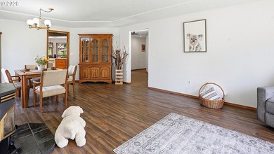 What an incredible river front property - ASTOUNDING views and - photo 23