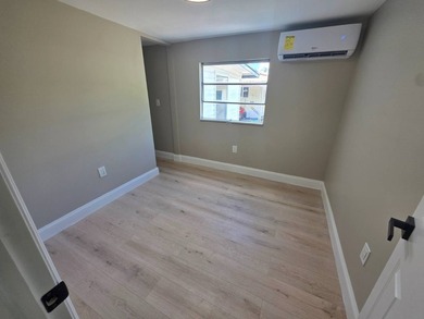 Welcome home to this beautifully updated 2 bedroom, 2 bathroom - photo 25