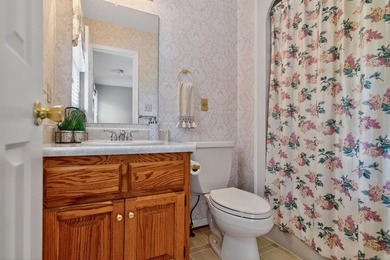 Welcome home! This beautiful maintained, two-story brick estate - photo 29