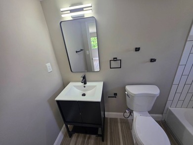Welcome home to this beautifully updated 2 bedroom, 2 bathroom - photo 31