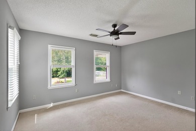 Welcome home! This beautiful maintained, two-story brick estate - photo 31