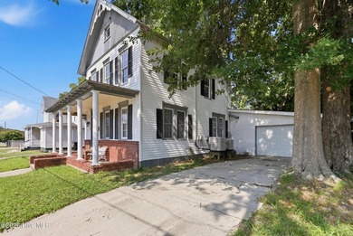 If you are looking for that downtown lifestyle and want to be - photo 3