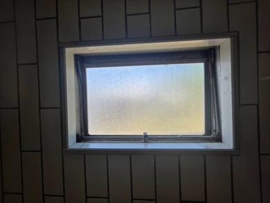 Welcome home to this beautifully updated 2 bedroom, 2 bathroom - photo 33