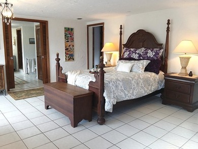 UPDATE: House is under renovation, details upon request - photo 36