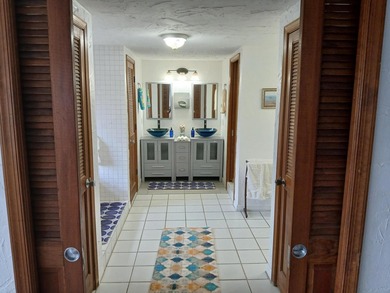 UPDATE: House is under renovation, details upon request - photo 38