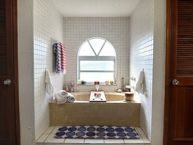 UPDATE: House is under renovation, details upon request - photo 40