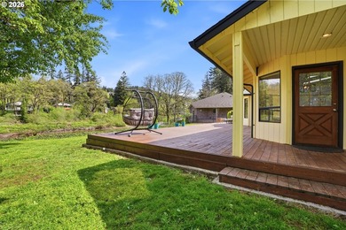 What an incredible river front property - ASTOUNDING views and - photo 41