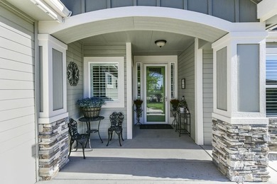 Beautiful single level home built by Riverwood Homes. This ADA - photo 5