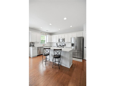 Beautifully maintained home with main level OFFICE on FULL - photo 10