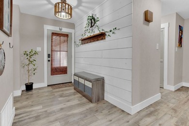 Charming 3-Bedroom, 2-Bath Home with a Contemporary Farmhouse - photo 5