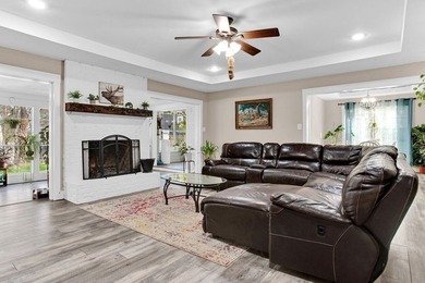 Charming 3-Bedroom, 2-Bath Home with a Contemporary Farmhouse - photo 7