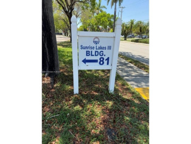 Lake Condo For Sale in Sunrise, Florida
