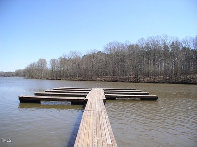 HIDDEN GEM ON Kerr Lake! Tucked away in the countryside of - photo 11