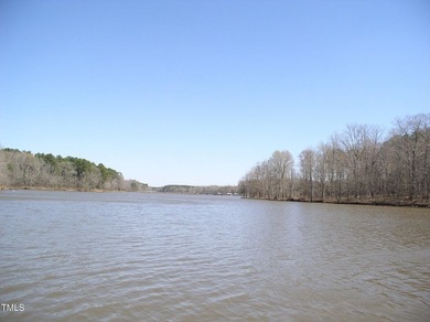 HIDDEN GEM ON Kerr Lake! Tucked away in the countryside of - photo 12