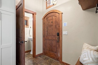 PRICE REDUCED $50K!! Explore the pinnacle of mountain getaway - photo 5