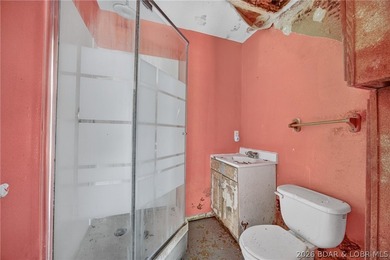 Endless potential awaits with this versatile 3,680-square-foot - photo 16