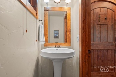 PRICE REDUCED $50K!! Explore the pinnacle of mountain getaway - photo 7