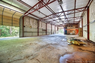 Endless potential awaits with this versatile 3,680-square-foot - photo 18