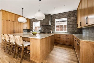 Architecturally striking new construction in the heart of - photo 18