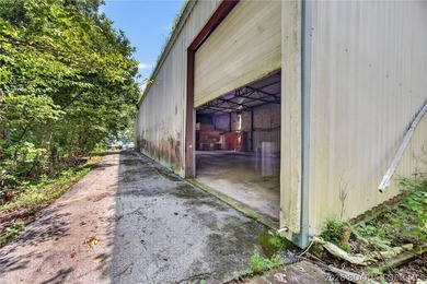 Endless potential awaits with this versatile 3,680-square-foot - photo 20
