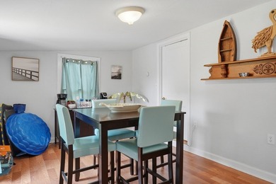 Welcome to this charming turn-key short-term rental, freshly - photo 20