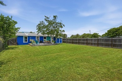 Welcome to this charming turn-key short-term rental, freshly - photo 27
