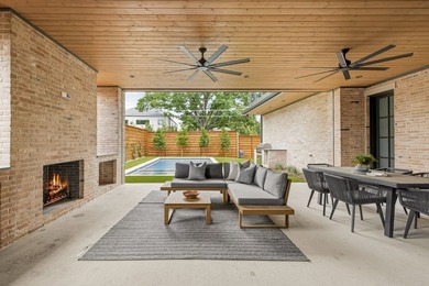 Architecturally striking new construction in the heart of - photo 34