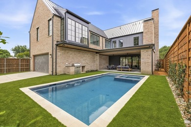 Architecturally striking new construction in the heart of - photo 37