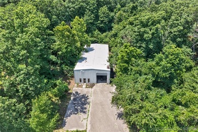 Endless potential awaits with this versatile 3,680-square-foot - photo 39