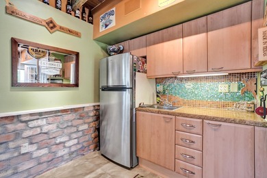 A Beautifully updated Coral Heights home offering 3 Bedrooms, 2 - photo 44