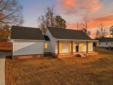 Lake Hide-A-Way Home For Sale in Carriere Mississippi