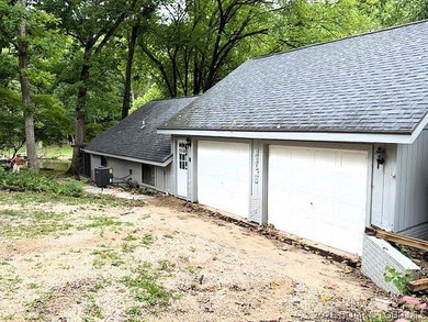 Picture yourself in this delightful 3-bedroom home located in a - photo 27
