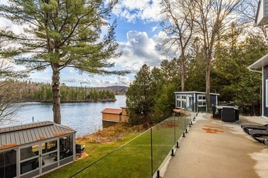 Charming Country House-style residence nestled along Lake - photo 2