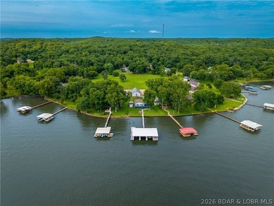 Hard-to-find one-level lakefront living at the 49-mile marker! - photo 11