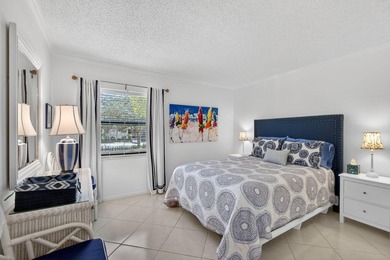 Beautifully updated 2-bedroom, 2-bath second-floor condo - photo 30